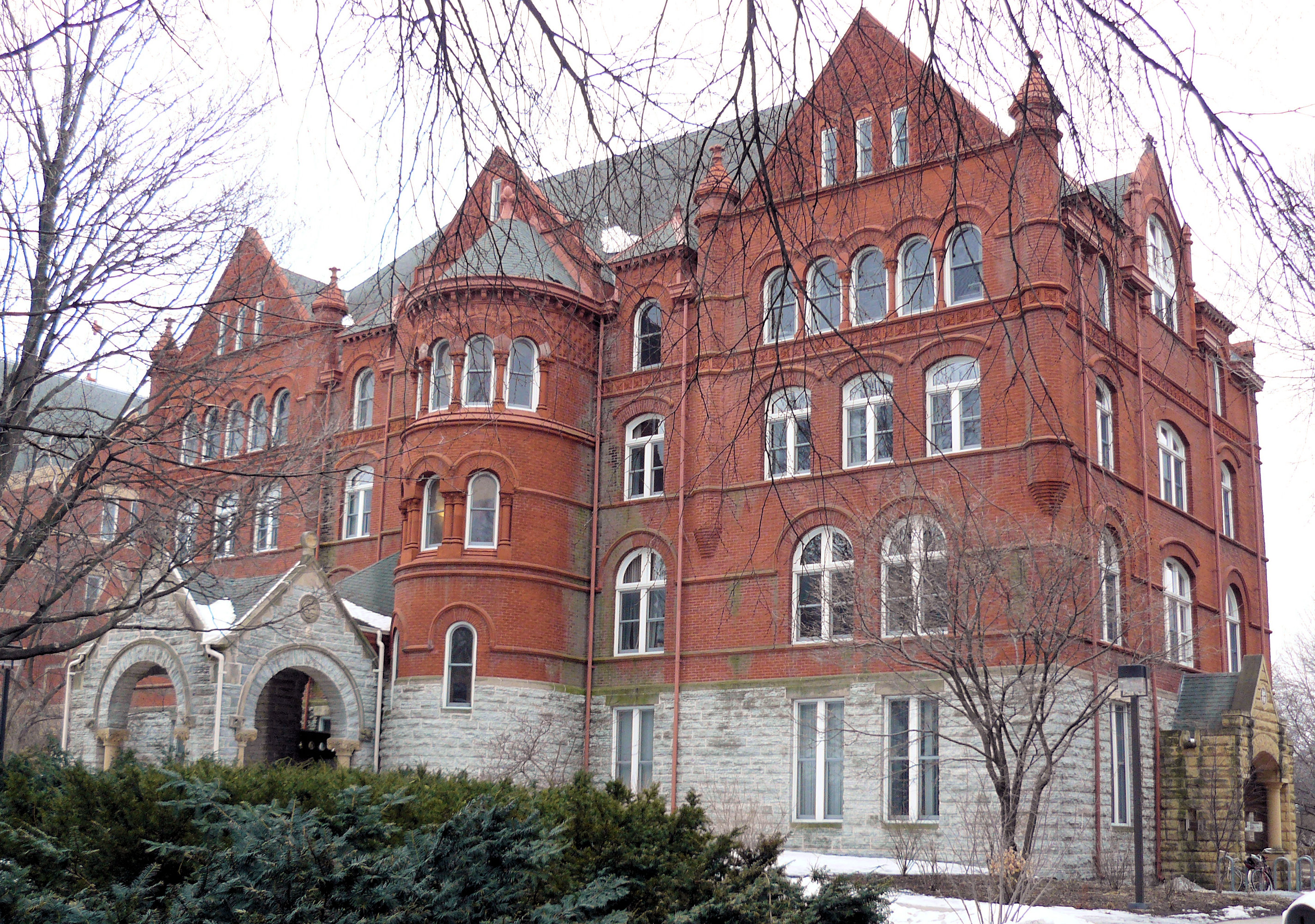 Macalester College Great College Deals